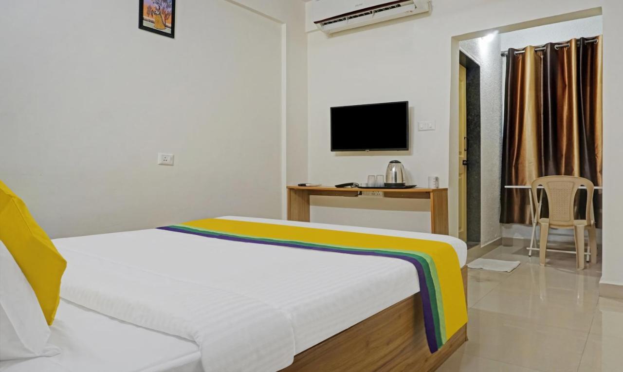 Itsy Hotels Ay Plus Hotels Kharadi Exterior foto